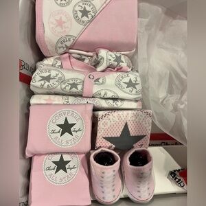 Converse Infant Set in Pink and White
